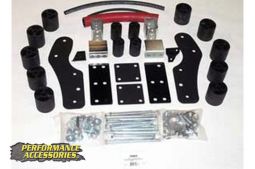 Rough Country -  3"  - Toyota Tacoma  '00 - '02,  2/4WD Body Lift Kit
